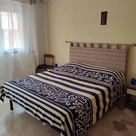 Appartamento Bilocale In Via Principale Vicino Piazza Nember Lido di Jesolo